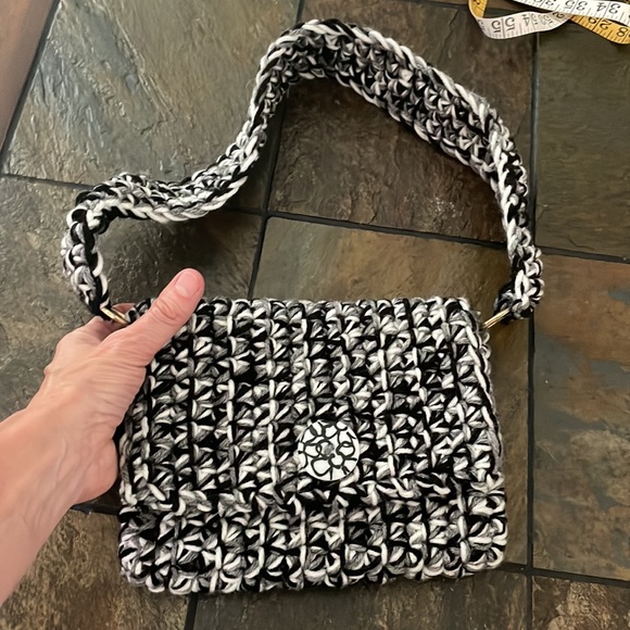 Crochet Black & Gray & White Small Shoulder Bag- magnetic closure- New Handmade - Picture 9 of 12